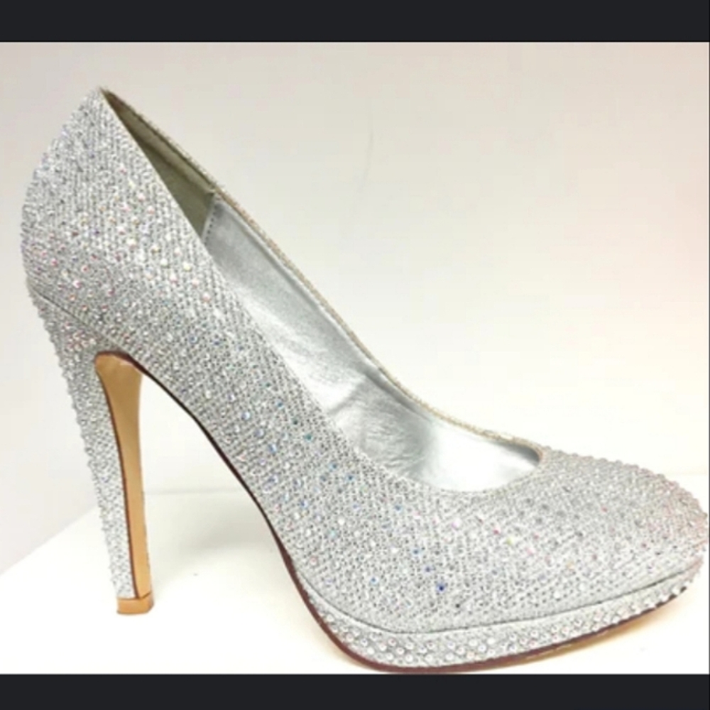 Silver Andiamo heels